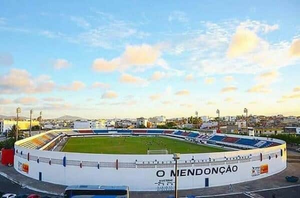 estadio etelvino mendonça