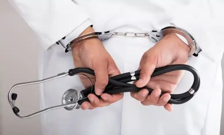 falso medico