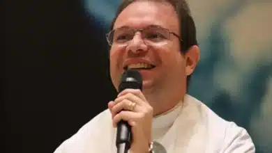 padre fabricio timoteo 1024x682 1