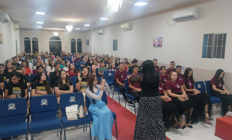 jovens assembleia